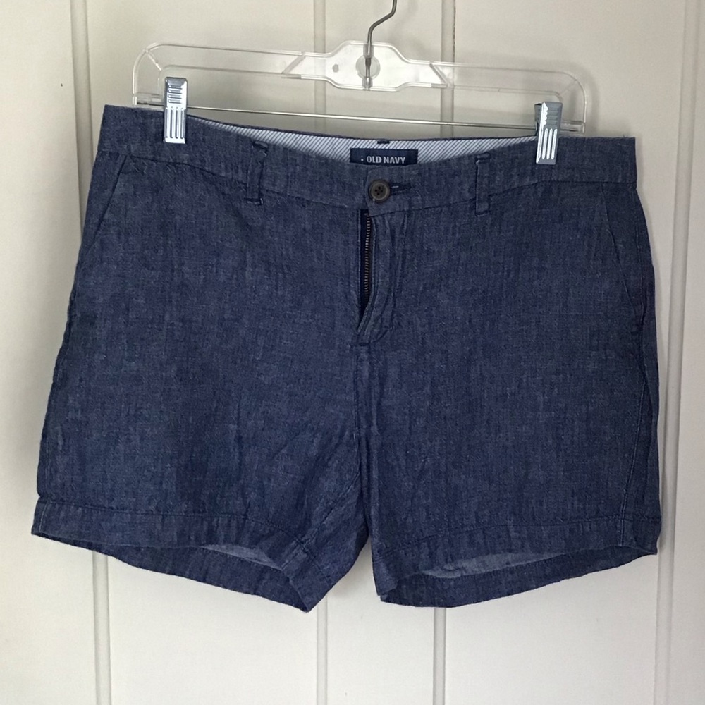 EUC Old Navy short size 10